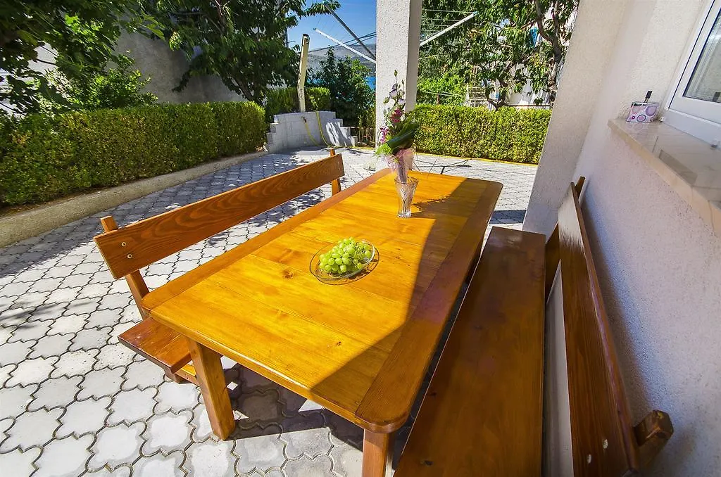 טרוגיר Apartments Slava