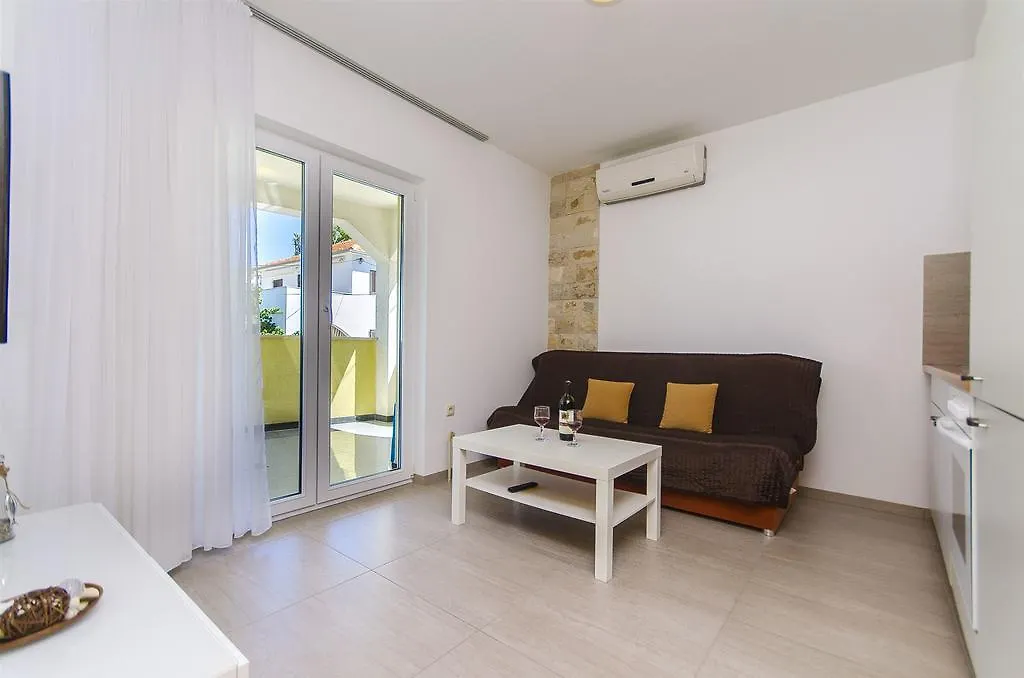 טרוגיר Apartments Slava