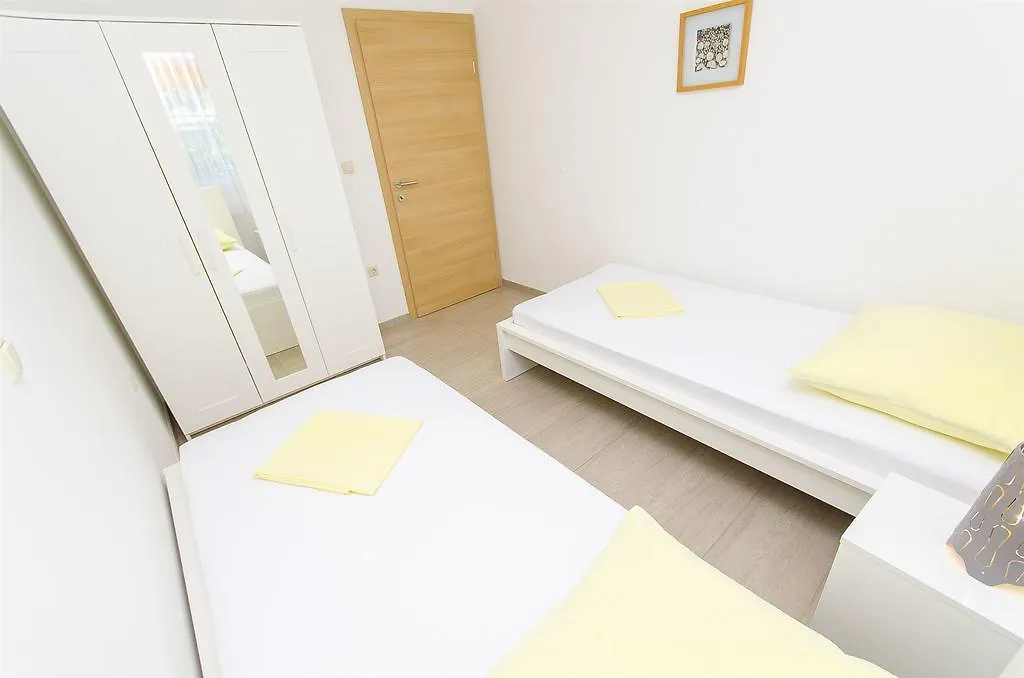 טרוגיר Apartments Slava קרואטיה